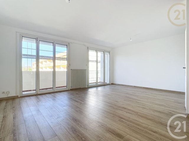 Appartement F3 à louer - 3 pièces - 78.81 m2 - MONTELIMAR - 26 - RHONE-ALPES - Century 21 Portes De Provence