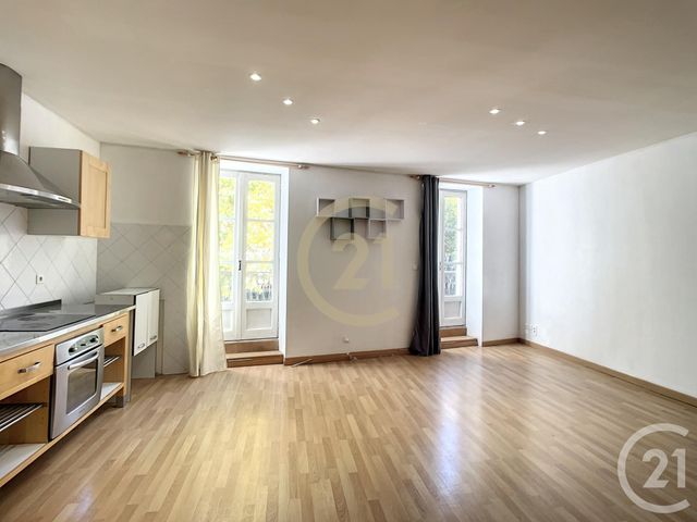 Appartement T3 à louer - 3 pièces - 80.0 m2 - MONTELIMAR - 26 - RHONE-ALPES - Century 21 Portes De Provence